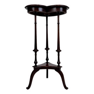 Antique Early 20th Century Mahogany Heart-Shaped Occasional Table For Sale