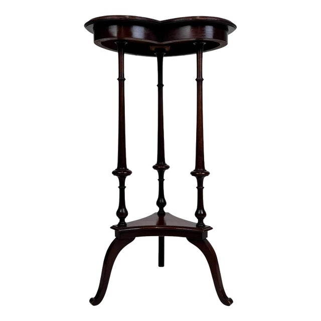 Antique Early 20th Century Mahogany Heart-Shaped Occasional Table For Sale