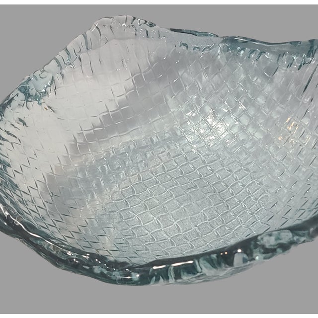 Teal Hand-Blown Recycled Glass Basket Weave Pattern Center Piece Platter Bowl For Sale - Image 4 of 7