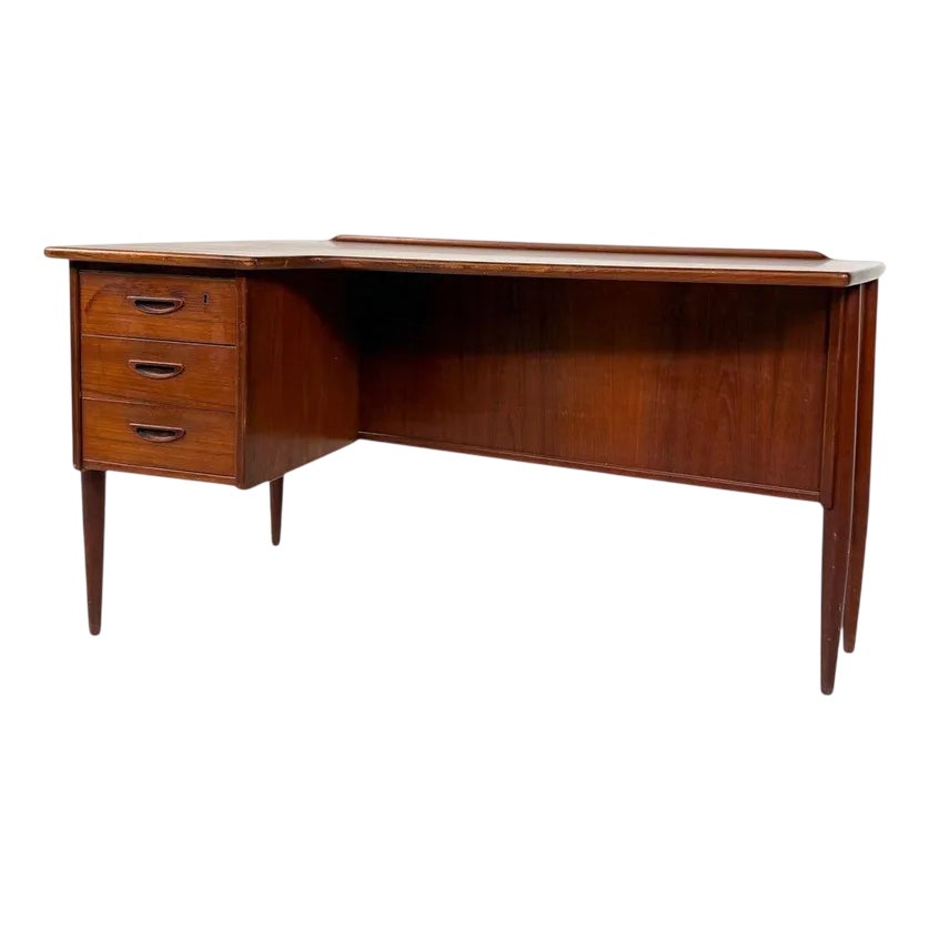 Boomerang Desk A10 attributed to Göran Strand for Lelangs