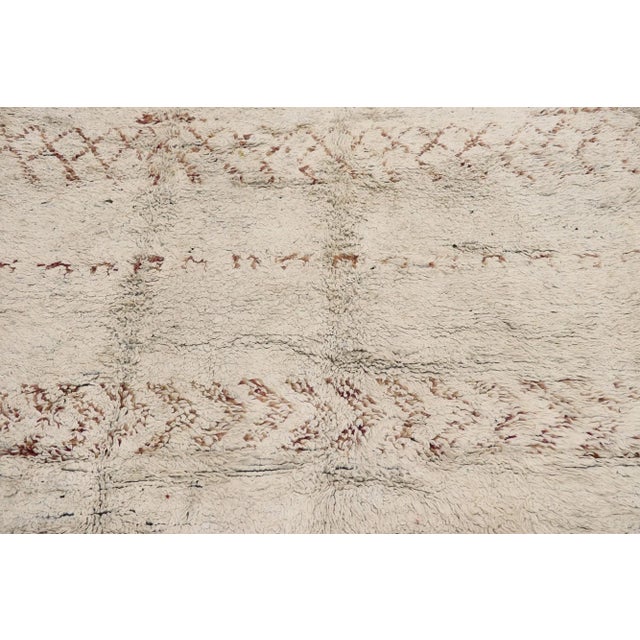 Berber Tribes of Morocco Mid 20th Century Mid 20th Century Vintage Moroccan Rug 05'06 X 07'02 For Sale - Image 4 of 9