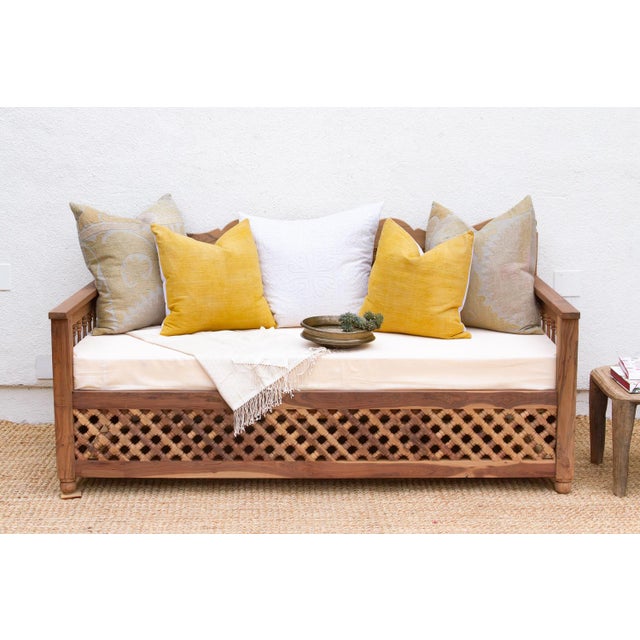 Exclusively designed and handmade by De-cor, this striking lounge daybed is an absolute masterclass in Moroccan-inspired...