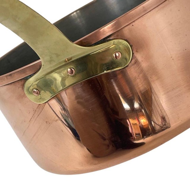 Polished Copper Pots and Pan with Brass Handles from Tagus, Portugal, Set of 4 For Sale - Image 4 of 10