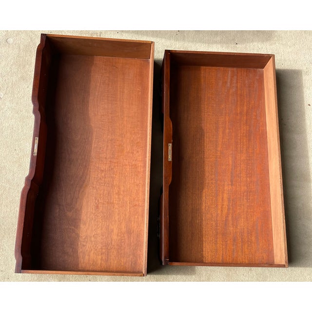 Classic Solid Cherry Wood Block Front Chippendale Style Bachelor's Chest of Drawers With Four Drawers by Maddox Furniture For Sale - Image 13 of 14