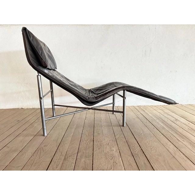 Modern Skye Chaise Lounge in Black Leather by Tord Björklund for Ikea, 1970s For Sale - Image 3 of 18