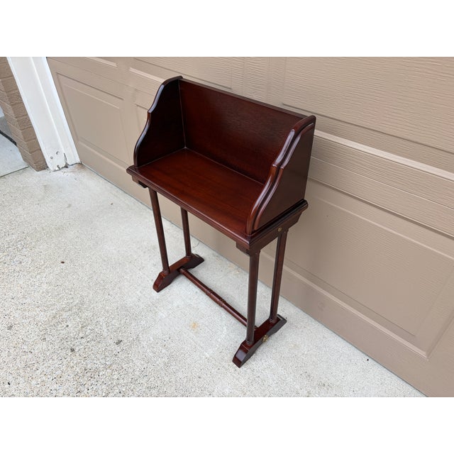 English Vintage Federal Mahogany Library Book Stand With Pull-Out Drink Trays For Sale - Image 3 of 15