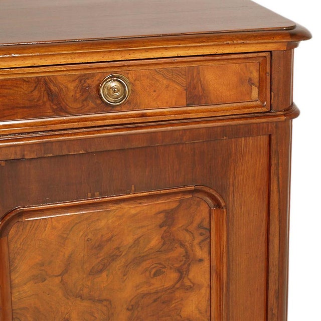 Mid 19th Century Venezia Sideboard in Walnut, 1840 For Sale - Image 5 of 7