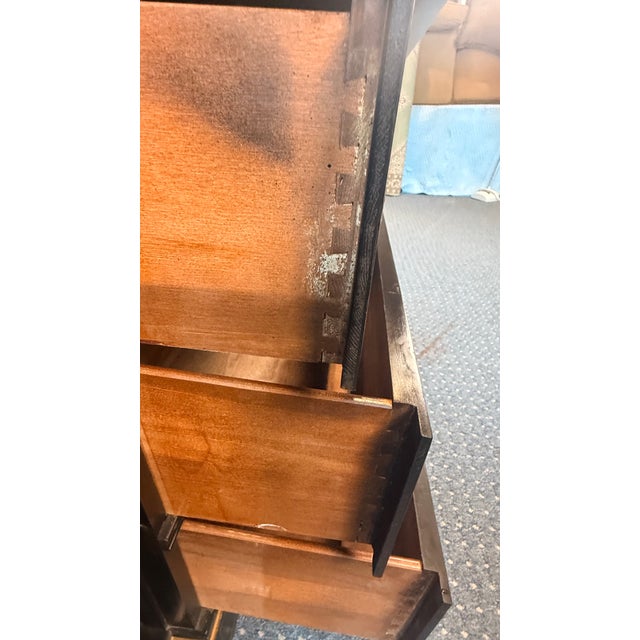 1970s Chinoiserie Black Lacquer Breakfront Cabinet by Union National For Sale - Image 10 of 12