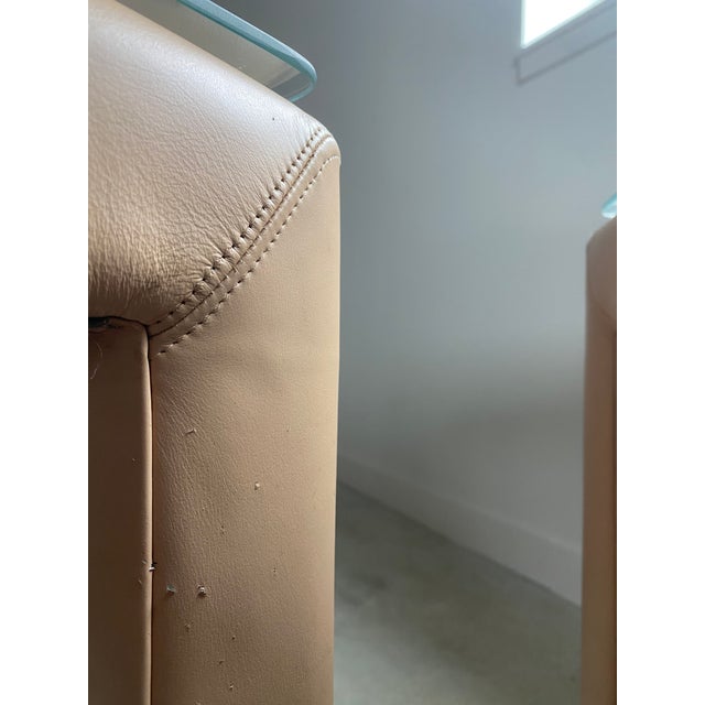 Pair of Vintage Leather Parsons Side Tables, Vintage Design, Usa For Sale - Image 10 of 15