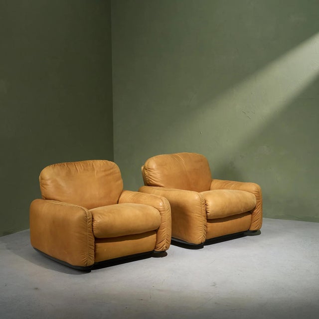 Piumotto Armchairs in Cognac Leather by Arrigo Arrighi for Busnelli, Italy, 1970s, Set of 2 For Sale - Image 6 of 12