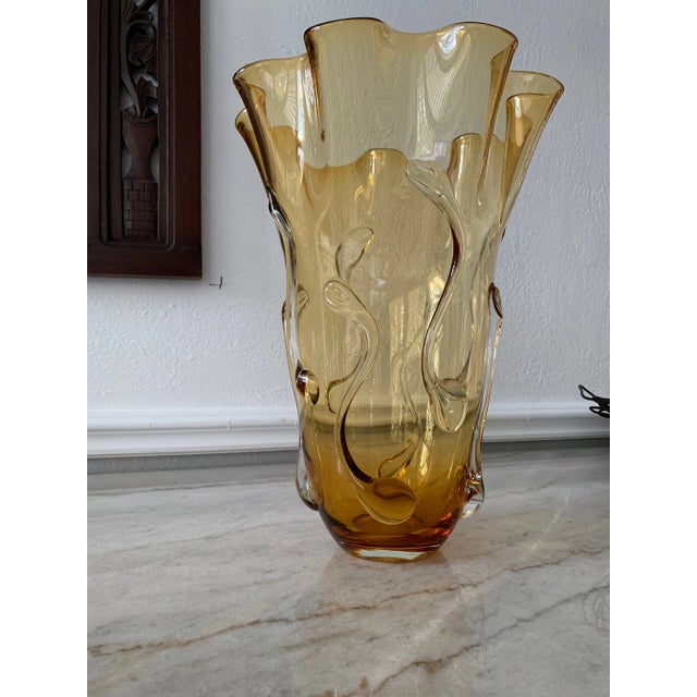Mid-Century Modern 1950s Tall Amber Art Glass Vase in the Style of Empoli Glass For Sale - Image 3 of 13