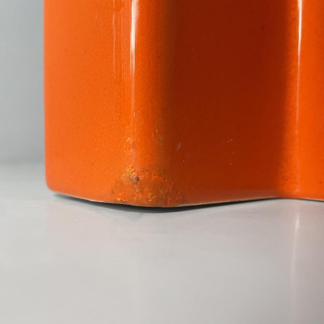 Italian Modern Orange Ceramic Vase by Enzo Bioli for Il Picchio, 1970s For Sale - Image 13 of 14