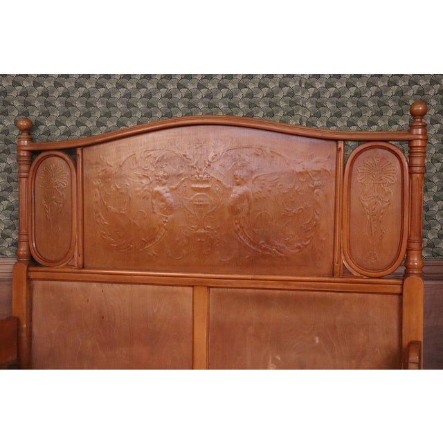 Art Nouveau Bentwood Bed by Jacob & Josef Kohn for Thonet, 1904 For Sale - Image 3 of 9
