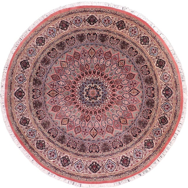 Medallion 1990's Pak-Persian Pink/Beige Wool Round Rug- 10'2'' X 10'5'' For Sale - Image 9 of 9