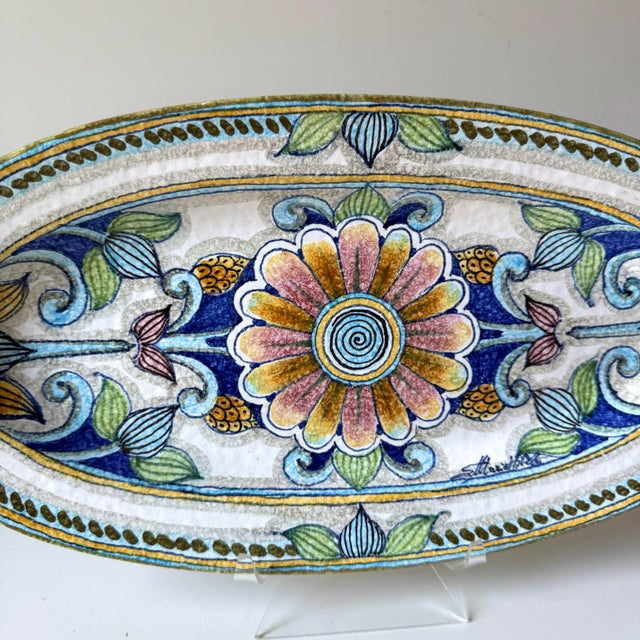 Boho Chic Mid 20th Century Italian Majolica Floral Daisy Oval Decorative Plate For Sale - Image 3 of 5