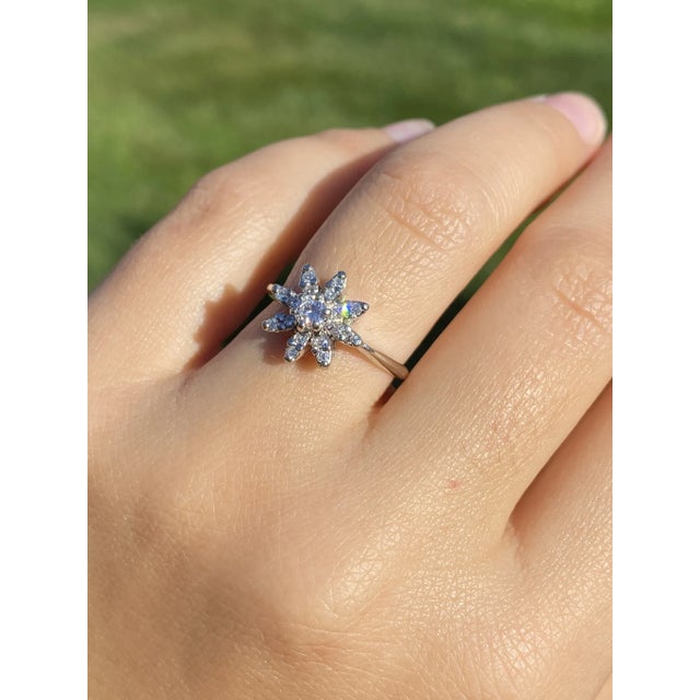 The Bannack: Ladies Signed Diamond Flower Ring in 14K White Gold For Sale - Image 10 of 10