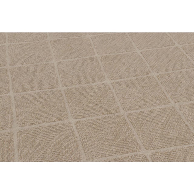 Rug & Kilim Rug & Kilim’s Scandinavian-Inspired Rug, Geometric Diamond Lattice in Beige For Sale - Image 4 of 10