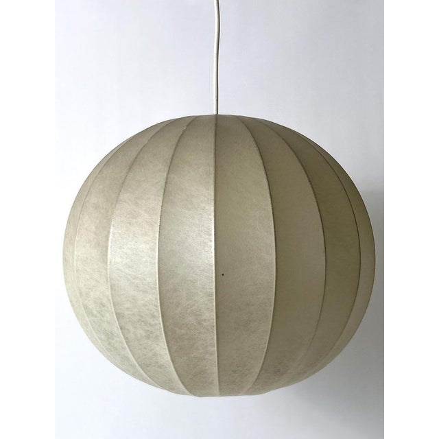 1960s Mid-Century Globe Cocoon Pendant Lamp by Friedel Wauer for Goldkant Leuchten, Germany, 1960s For Sale - Image 5 of 18