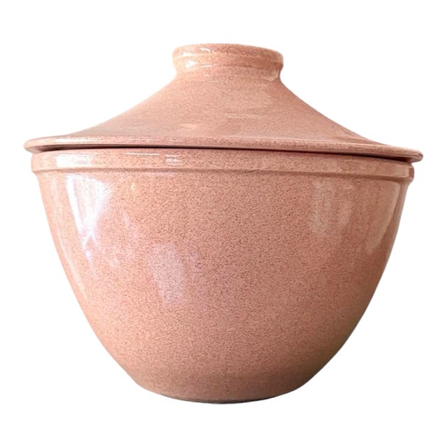 1950s Blush Speckled Mid Century Covered Casserole Dish Usa Stoneware For Sale