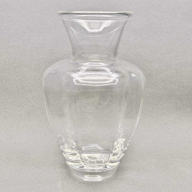 • Simon Pearce “Shelburne” hand blown glass vase with flared rim and rounded, tapered body. • Made in USA, contemporary...