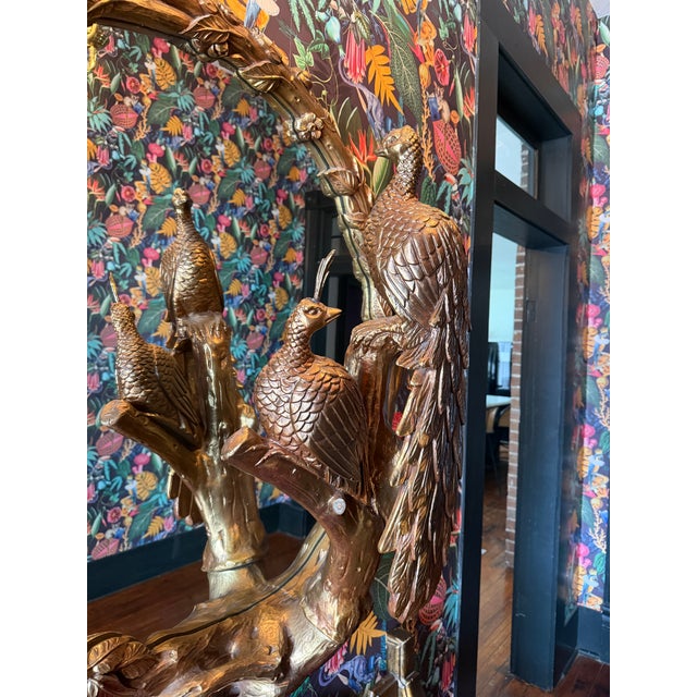 Mid 20th Century Hollywood Regency Style Peacock Oval Mirror in Antiqued Gilt Finish (42” X 43”) For Sale In Houston - Image 6 of 8