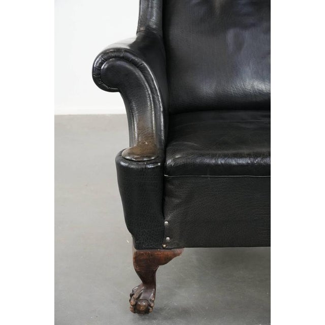 Large Antique English Cowhide Wing Chair, 1800s For Sale - Image 7 of 14