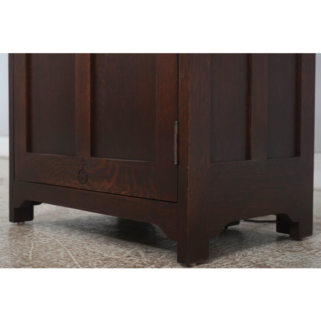 Brown Stickley Roycroft Mission Oak Leaded Glass Cabinet For Sale - Image 8 of 18