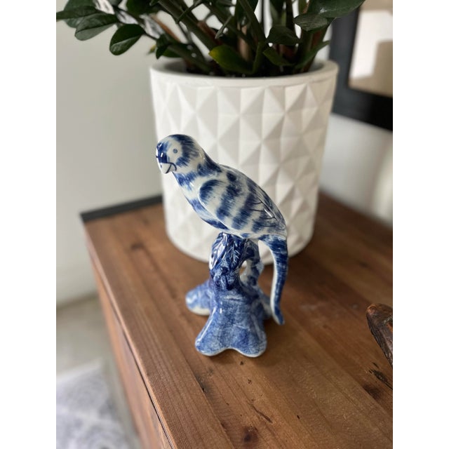 Vintage Hand-Painted Ceramic Chinoiserie Parrot in Classic Blue and White For Sale In Houston - Image 6 of 9