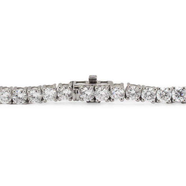 Unisex 14k White Gold 4-Prong 17.70ctw Lab Grown Diamond Tennis Chain Necklace For Sale - Image 4 of 8