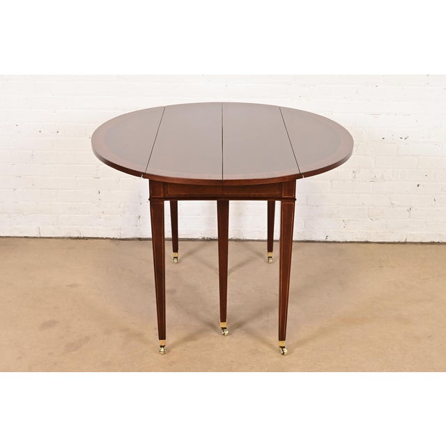 English Baker Furniture Federal Banded Mahogany Drop Leaf Dining or Breakfast Table, Newly Refinished For Sale - Image 3 of 13