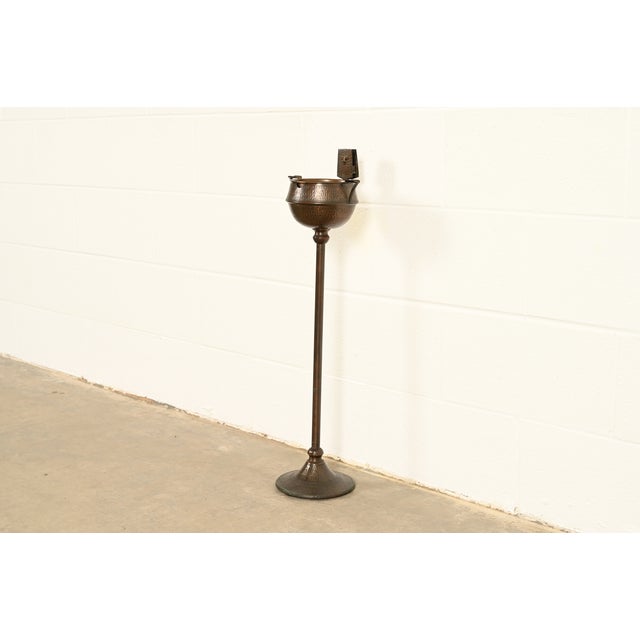Roycroft Roycroft Trefoil Antique Mission Arts & Crafts Hand-Hammered Copper Smoker's Stand With Ashtray, Circa 1910 For Sale - Image 4 of 14