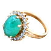 Gold Ring with Cabochon-Shaped Emerald For Sale