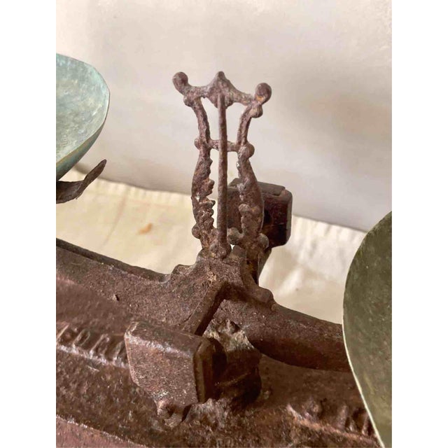 Brown Antique French Roberval System Scale in Cast Iron and Brass with Ring, 1890s, Set of 8 For Sale - Image 8 of 15