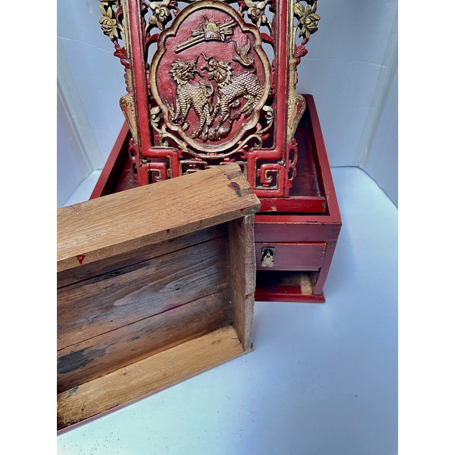 Brick Red 1900s Antique Chinese Carved, Lacquered and Gilded Book Stand or Vanity With Storage Box - For Sale - Image 8 of 8