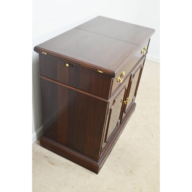 Traditional 1990s Stickley Mahogany Server For Sale - Image 3 of 14