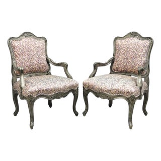Vintage Italian Baroque Rococo Style Silver Leaf Gilt Lounge Arm Chairs - A Pair For Sale