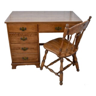 Vintage Ethan Allen Maple Americana Style Desk and Chair For Sale