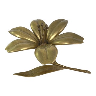 Mid-Century Brass Sculptural Flower Ashtray For Sale