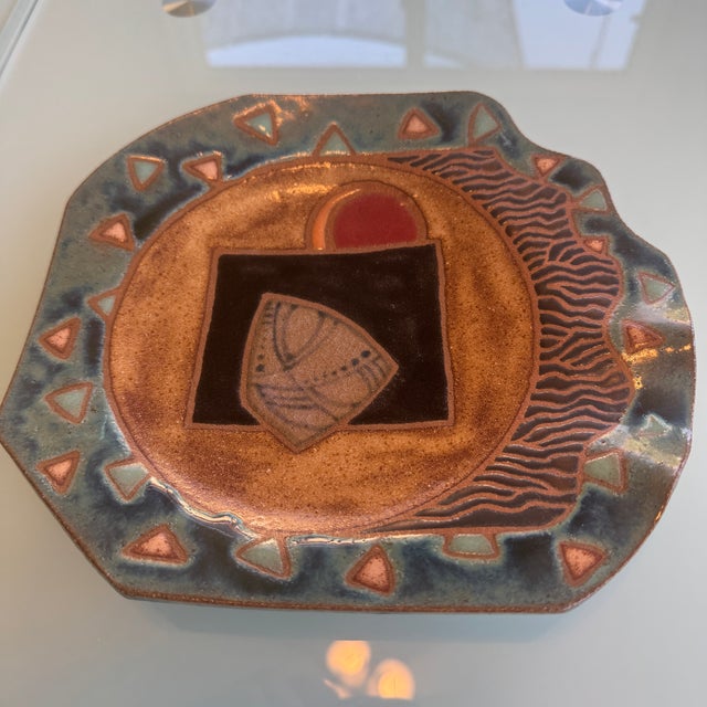 Art Pottery For Sale - Image 16 of 16