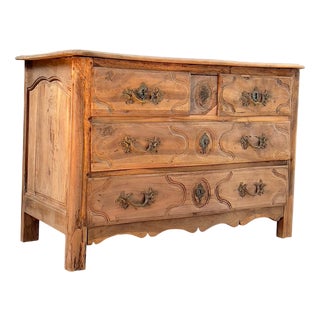 Parisian Chest of Drawers in Walnut, 19th Century For Sale