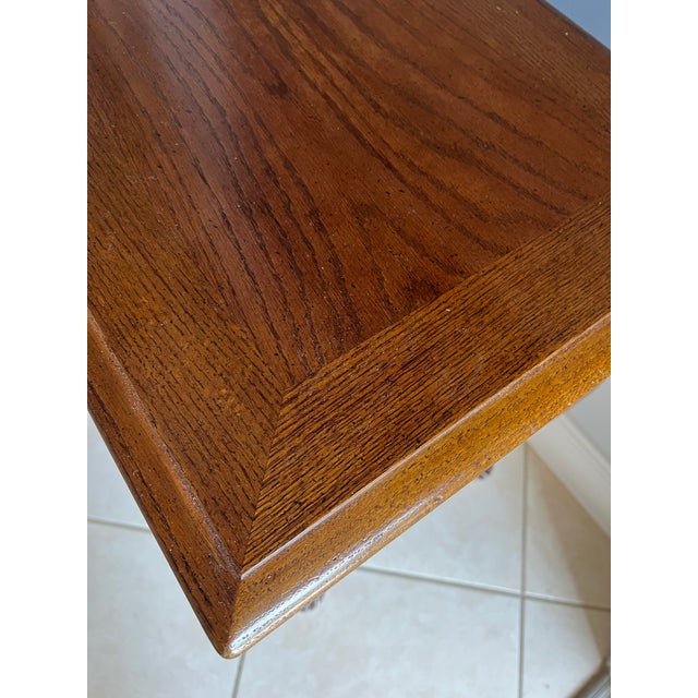 Stanley Furniture 1980s Vintage Queen Anne Style Sofa Table / Console With Two Stools Set of 3 For Sale - Image 4 of 9