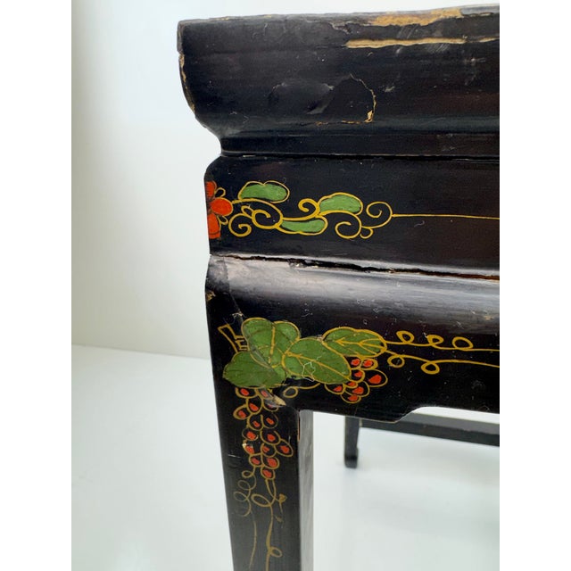 Vintage Black Lacquer Chinoiserie Side Table With Gilt Birds and Floral Motifs For Sale - Image 11 of 13