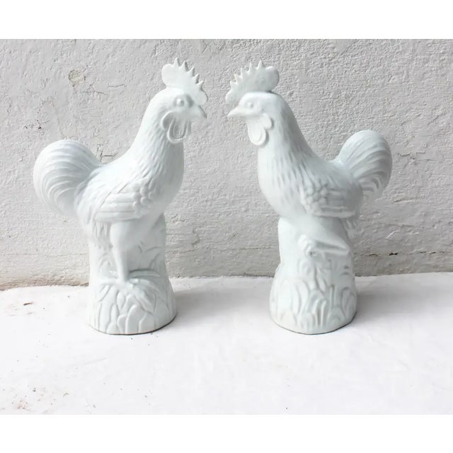 Traditional Pair of Vintage White Ceramic Roosters For Sale - Image 3 of 11