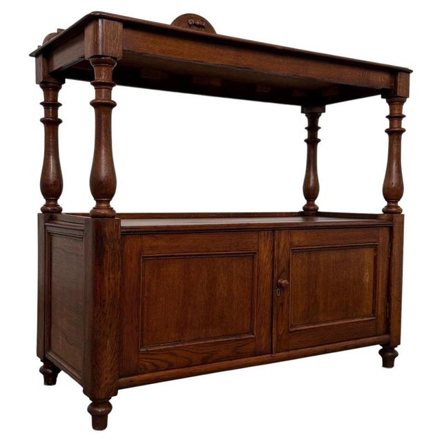 2000 - 2009 19th Century English Oak Cupboard with Raised Gallery For Sale - Image 5 of 11