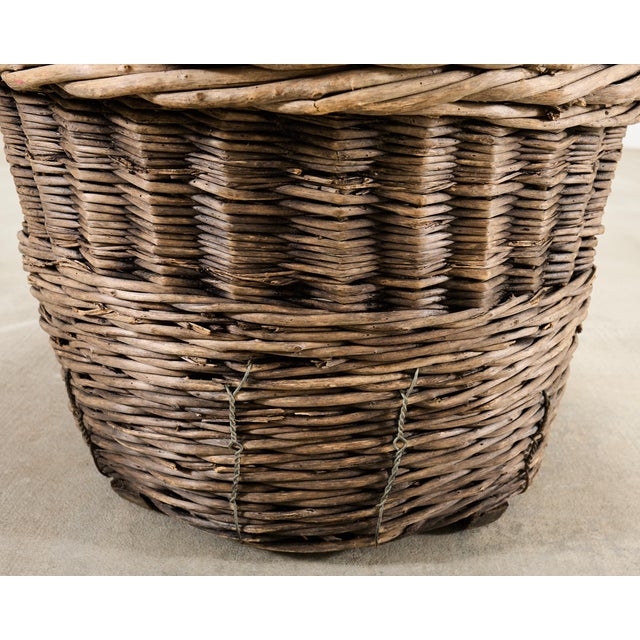 French Champagne Grape Vineyard Harvest Woven Wicker Basket For Sale - Image 11 of 18