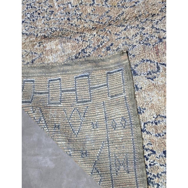 1980s Moroccan Vintage Beni M'Guild Wool Rug - 9.8 X 7.1 Ft For Sale - Image 5 of 6