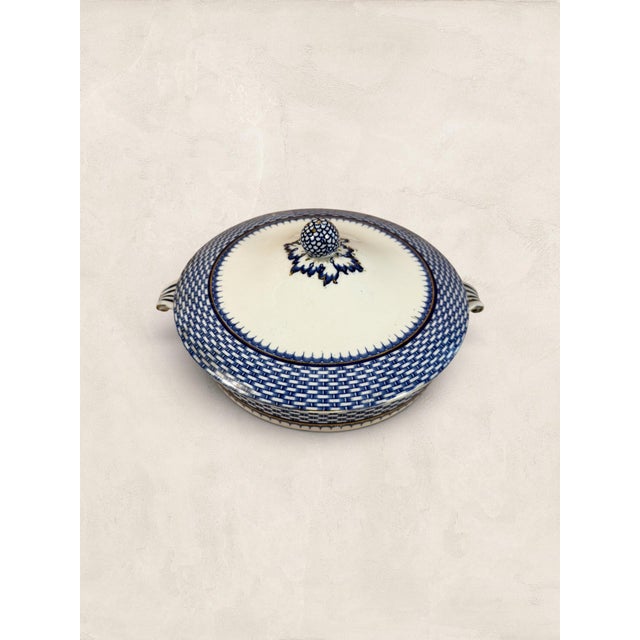 Antique Blue and White Porcelain Serving Tureen With Lid For Sale In Tampa - Image 6 of 13