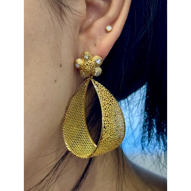 Vintage 21 Kt Yellow Gold 12.8 Gm Dangling Earrings With Diamonds, 2.2 Inch Long For Sale - Image 10 of 18