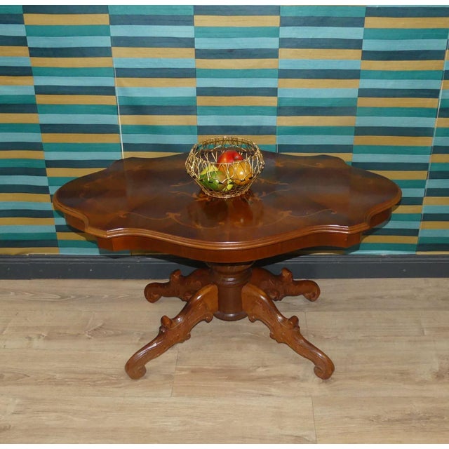 Oval Coffee Table with Inlays in the style of Chippendale, 1960s For Sale - Image 3 of 13