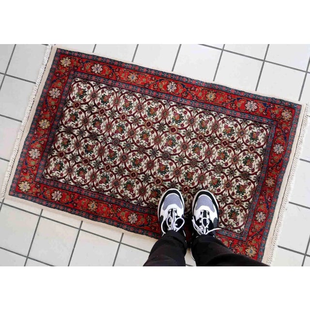 1970s Handmade Vintage Indian Mahal Rug 2.5' X 4.1' For Sale - Image 10 of 12